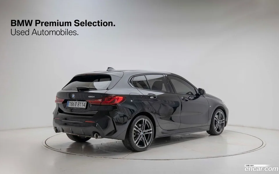 BMW 1 Series 120i M 2024 — миниатюра 2