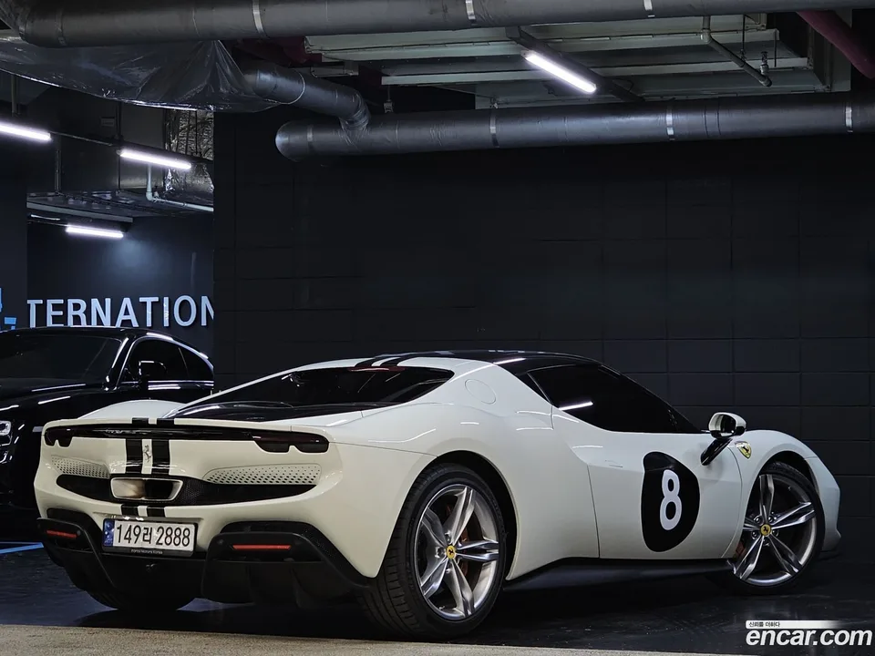 Ferrari 296 GTB 3.0 V6 2023 — миниатюра 5