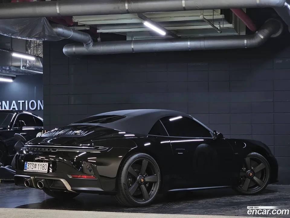 Porsche 911 (992) GTS 2025 — миниатюра 5