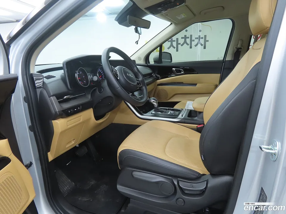 Kia Carnival 9 2022 — миниатюра 5