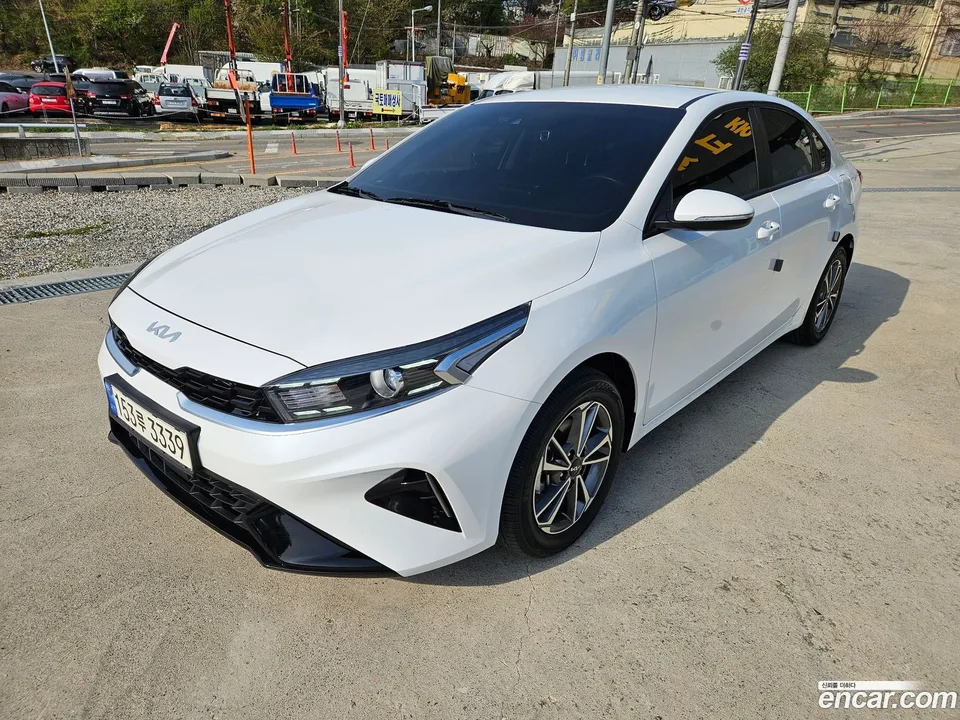 Kia K3 1.6 2023 — фото 1, купить с доставкой в Москву