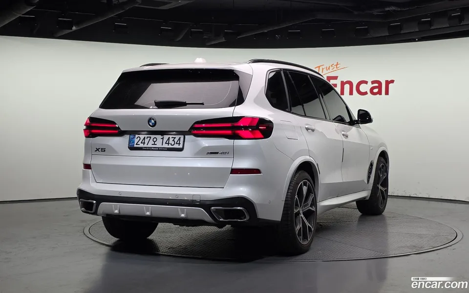 BMW X5 xDrive 40i M 2025 — миниатюра 2