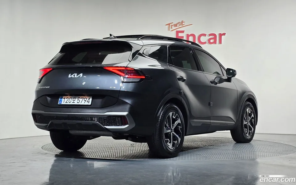 Kia Sportage Hybrid 4WD 2023 — миниатюра 2