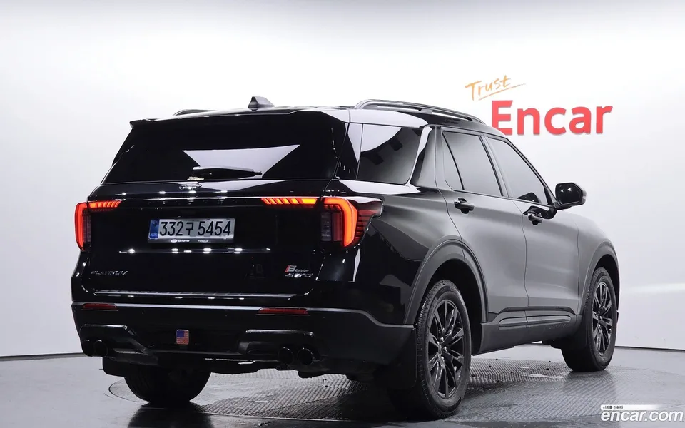 Ford Explorer 2.3 4WD 2025 — миниатюра 2