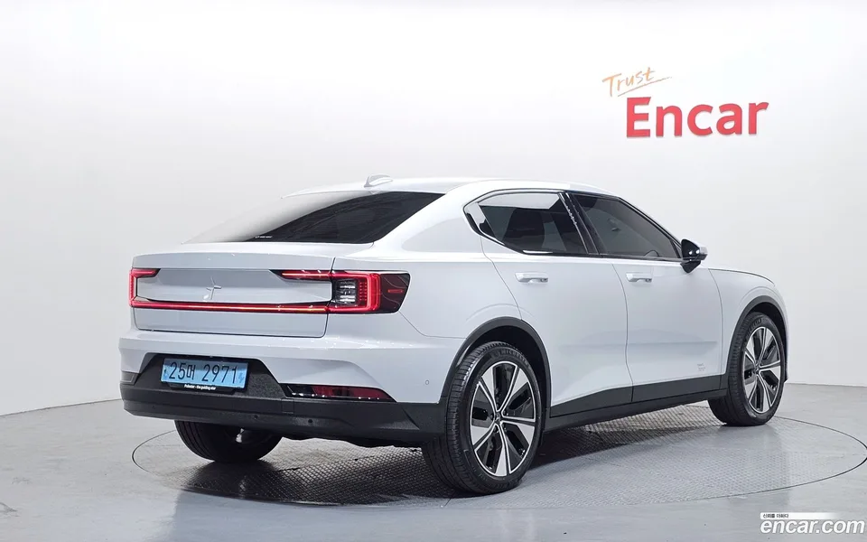 Polestar Polestar 2 2022 — миниатюра 2
