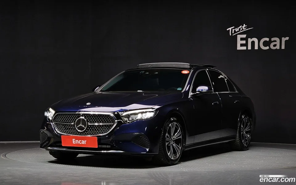 Mercedes-Benz E-Class E200 2024 — фото 1, купить с доставкой в Москву