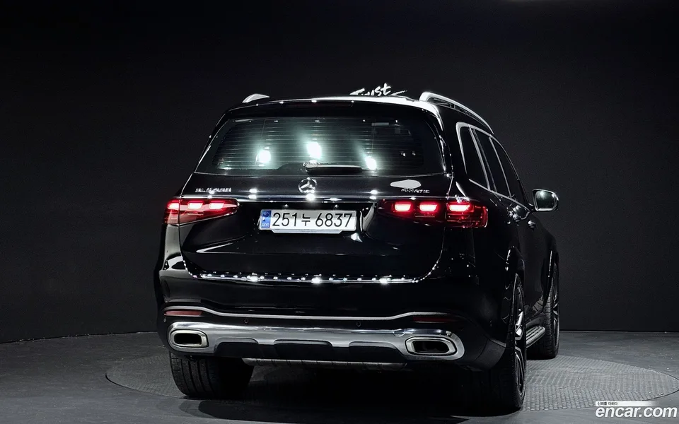 Mercedes-Benz GLS-Class GLS580 4MATIC 2024 — миниатюра 4