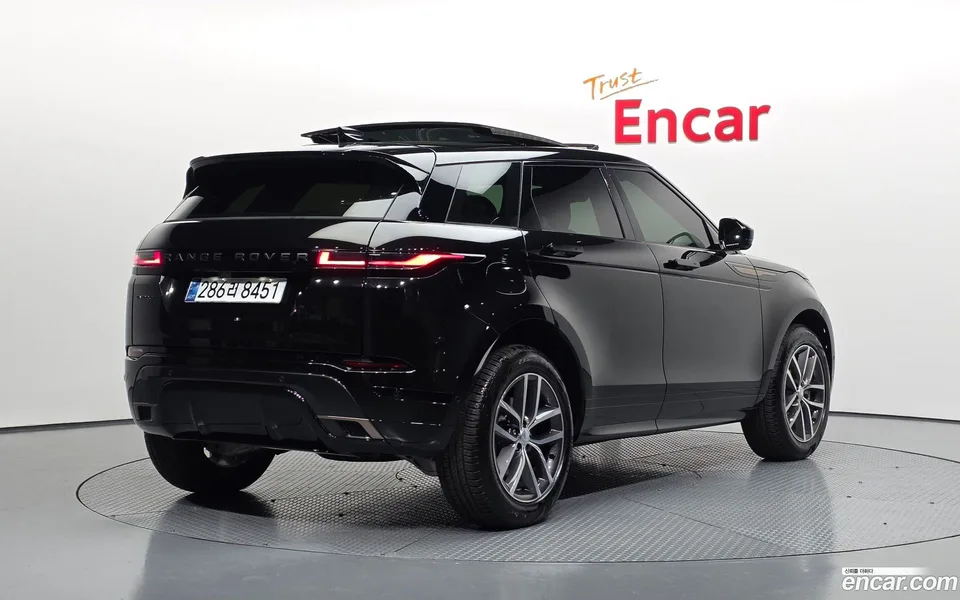 Land Rover Range Rover Evoque P250 SE 2025 — миниатюра 2