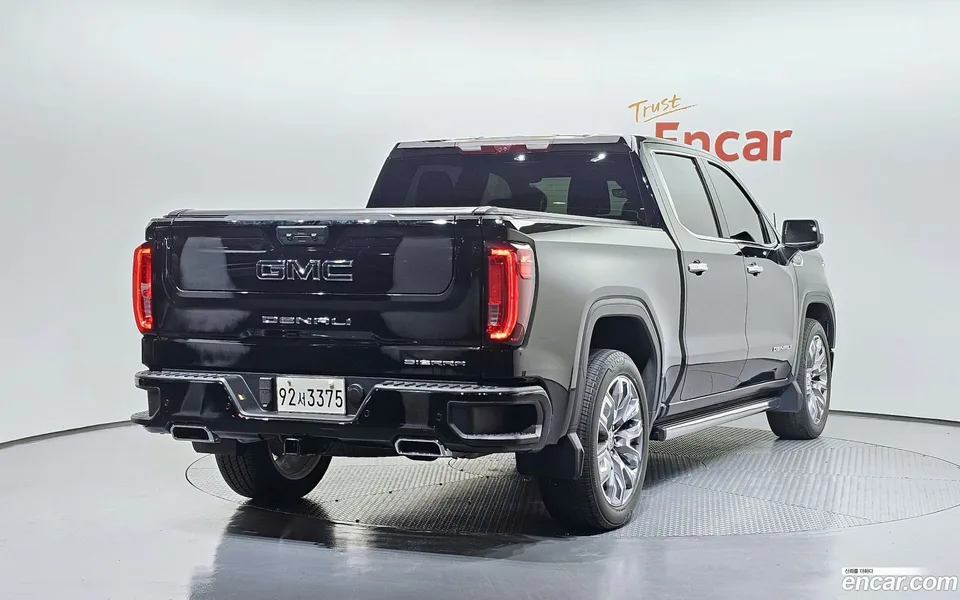 GMC Sierra -X 2023 — миниатюра 2
