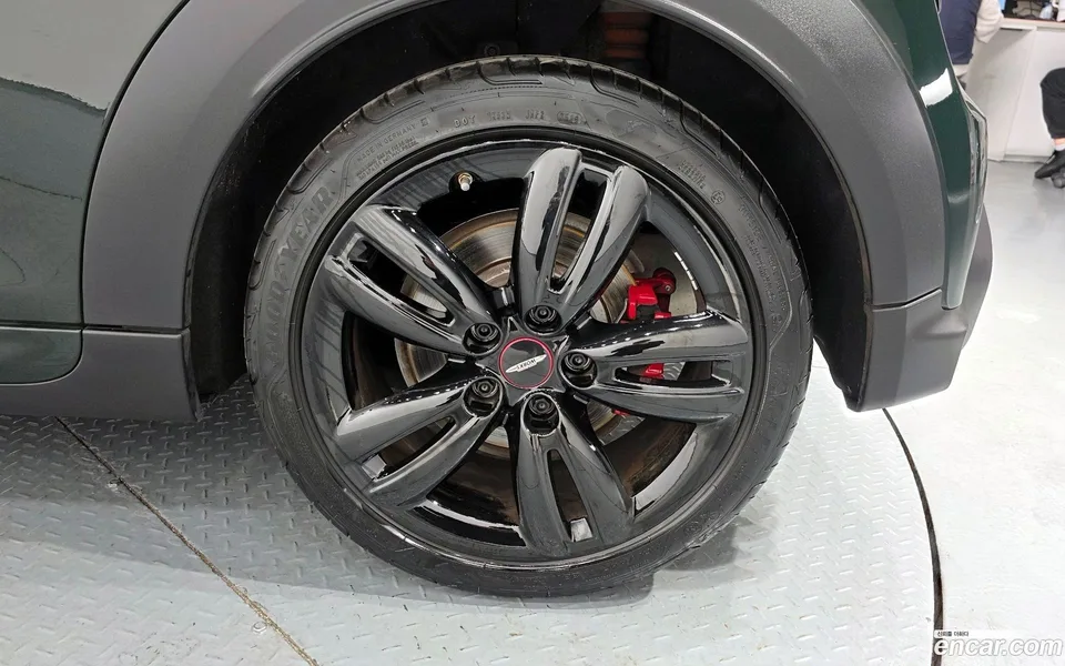 MINI Cooper S Convertible JCW 2023 — миниатюра 5