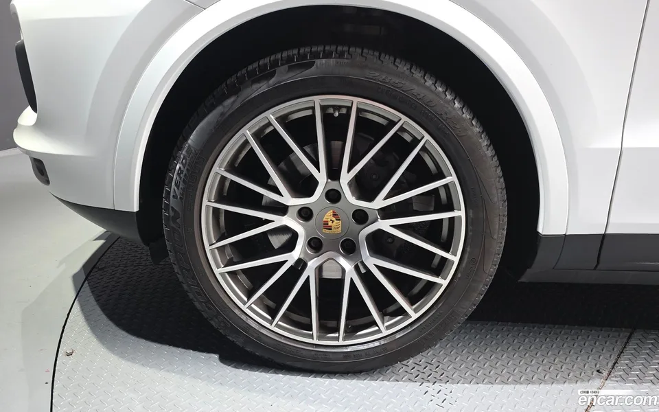 Porsche Cayenne 3.0 2022 — миниатюра 5