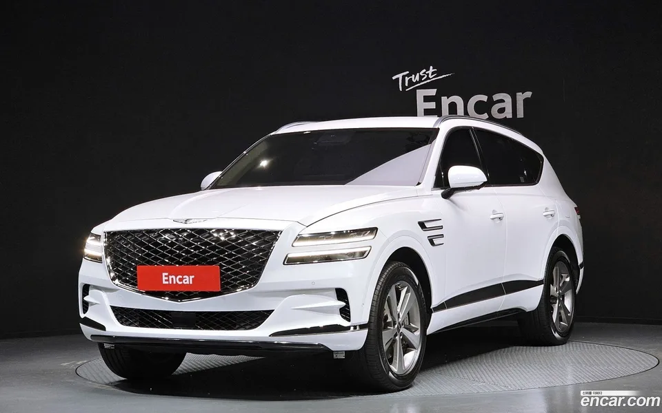 Genesis GV80 2.5T AWD 2023 — фото 1, купить с доставкой в Москву