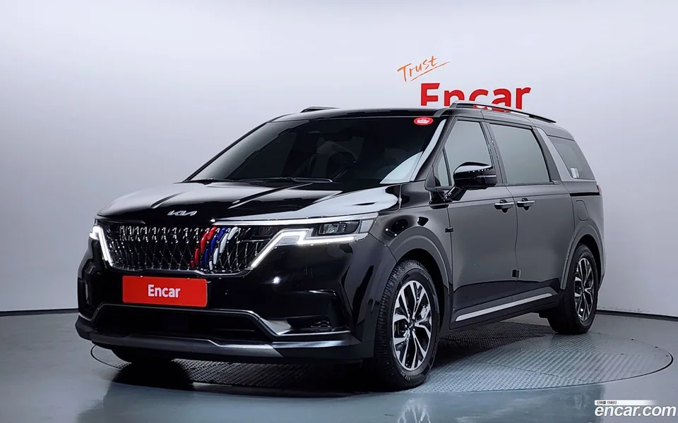 Kia Carnival 9 2023 — фото 1, купить с доставкой в Москву