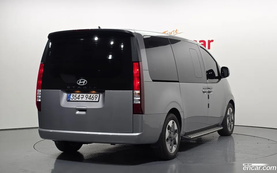 Hyundai Staria 9 2025 — миниатюра 2