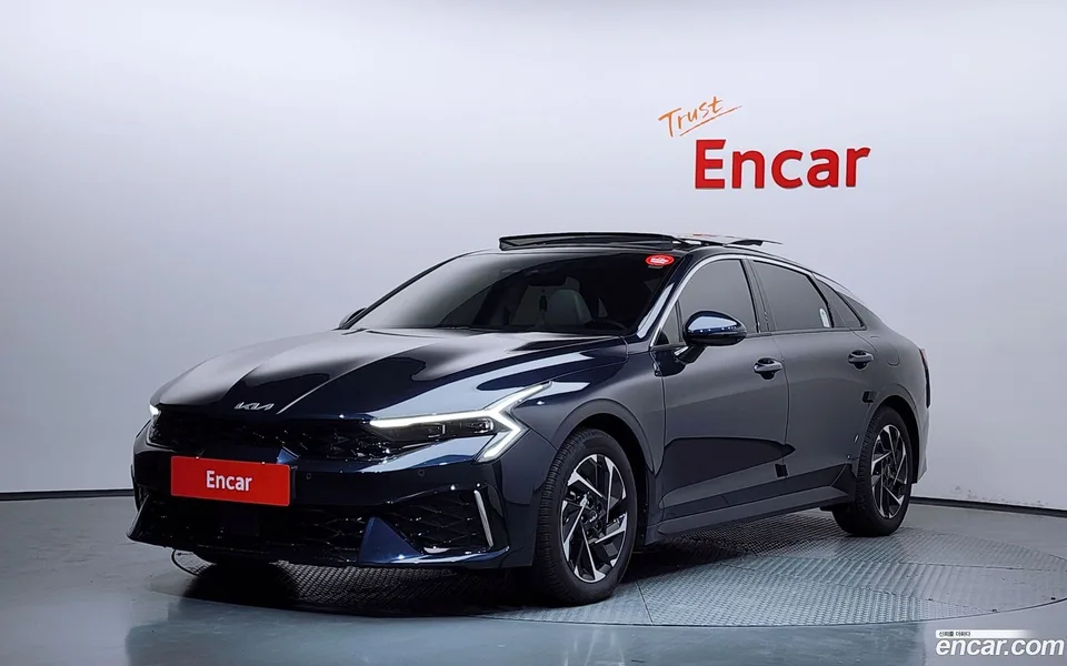 Kia K5 Hybrid 2024 — фото 1, купить с доставкой в Москву