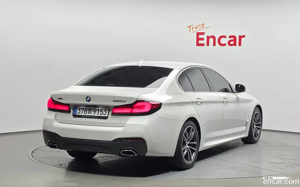 BMW 5 Series 523d xDrive M 2022 — миниатюра 2