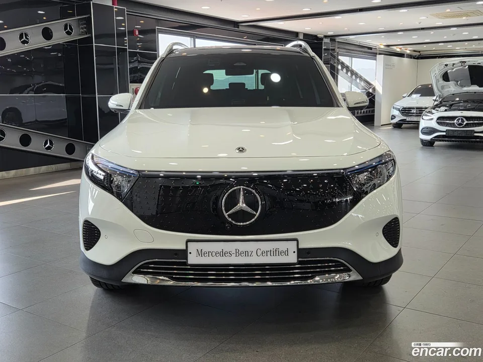 Mercedes-Benz EQB EQB300 4MATIC 2025 — миниатюра 2