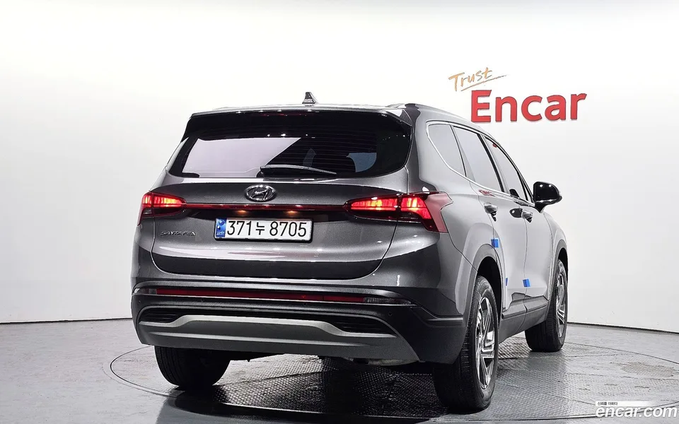 Hyundai SantaFe 2.2 2WD 2023 — миниатюра 4