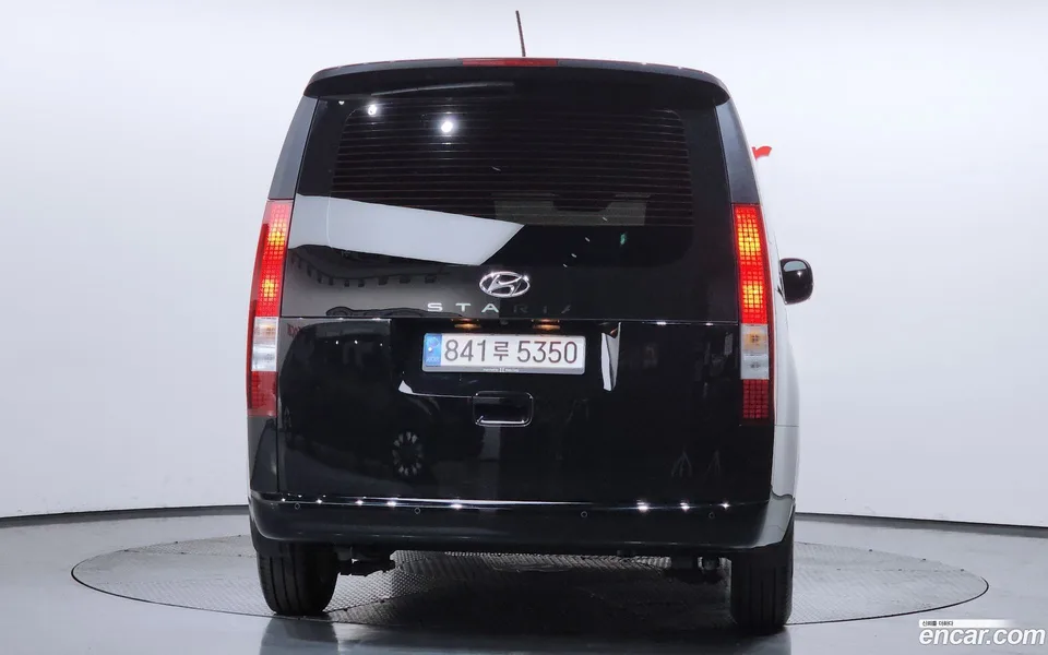 Hyundai Staria 3 2022 — миниатюра 4