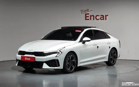 Kia K5 2025 купить в Москве