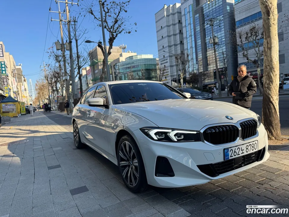 BMW 3 Series 320i M 2025 — миниатюра 2