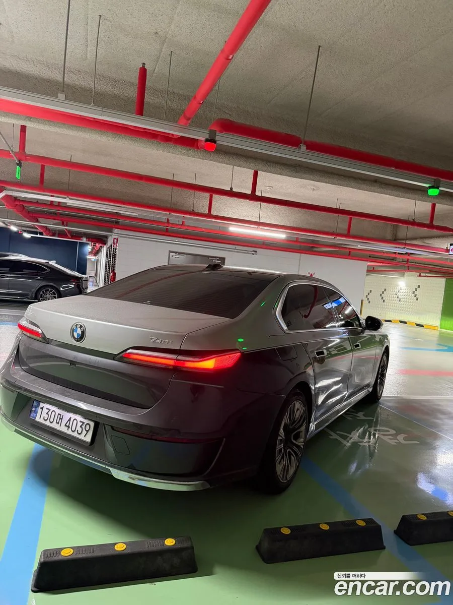BMW 7 Series 740i sDrive 2023 — миниатюра 2