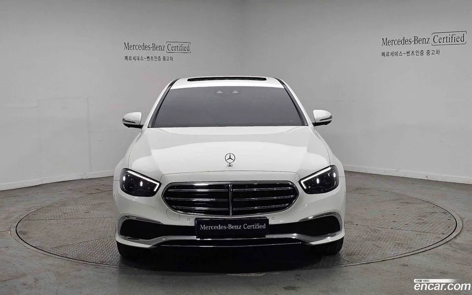 Mercedes-Benz E-Class E220d 4MATIC 2023 — миниатюра 3