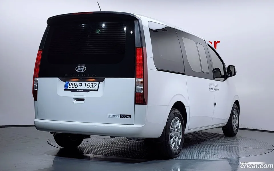 Hyundai Staria 5 2025 — миниатюра 2