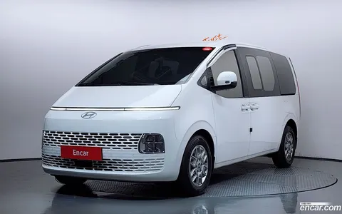 Hyundai Staria 2025 купить в Москве