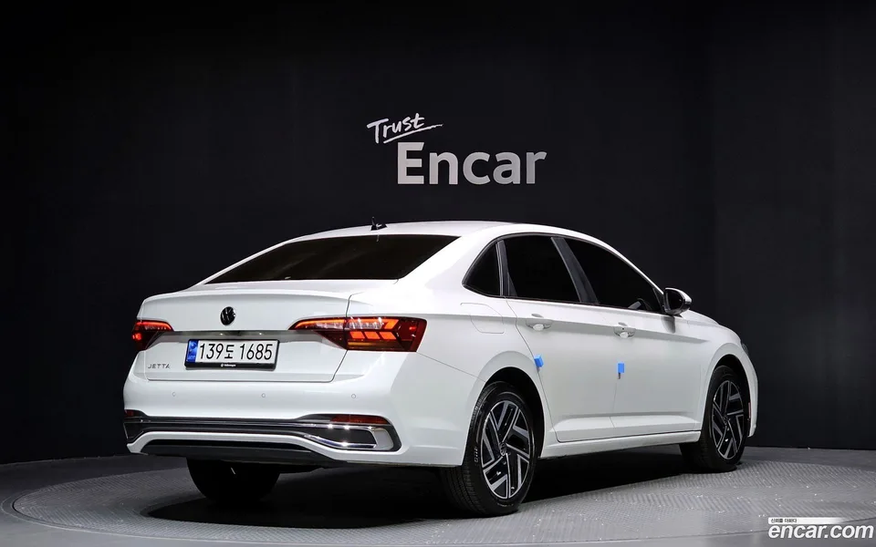Volkswagen Jetta 1.5 TSI 2023 — миниатюра 2