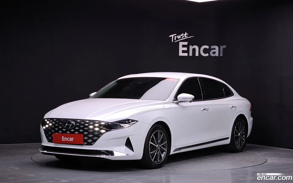 Hyundai Grandeur IG 2.5 2022 — фото 1, купить с доставкой в Москву