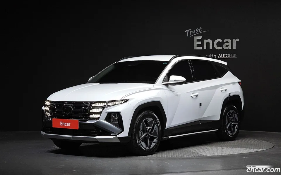 Hyundai Tucson Hybrid NX4 HEV 1.6 2WD 2025 — фото 1, купить с доставкой в Москву
