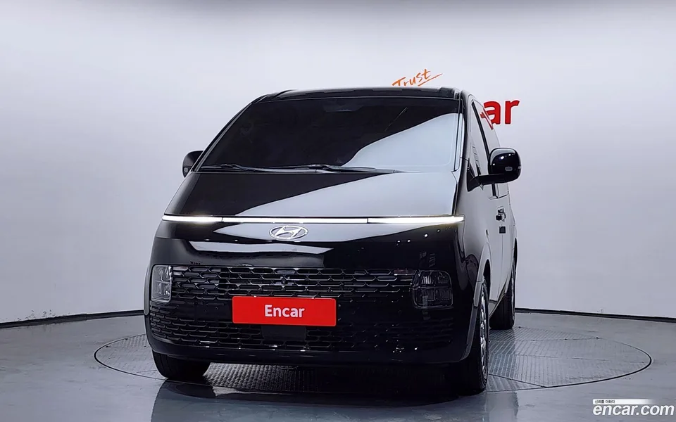 Hyundai Staria L3.5 3 2024 — миниатюра 3