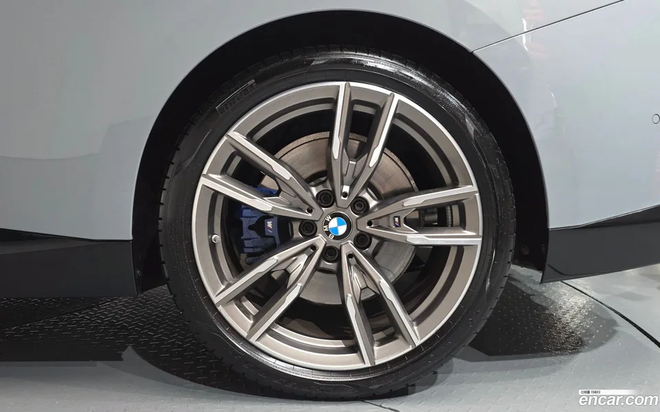 BMW 2 Series M240i xDrive 2023 — миниатюра 5