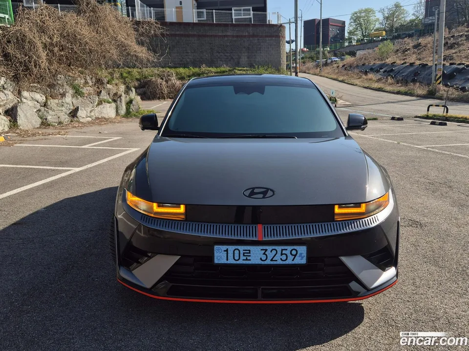 Hyundai Ioniq 5 N 2025 — миниатюра 3