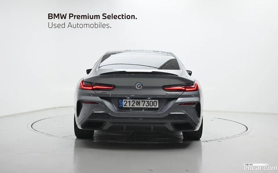 BMW 8 Series M850i xDrive 2023 — миниатюра 4