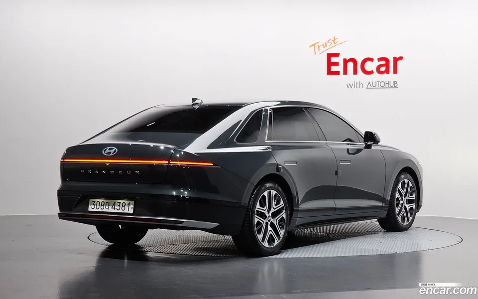 Hyundai Grandeur 2.5 2WD 2023 — миниатюра 2