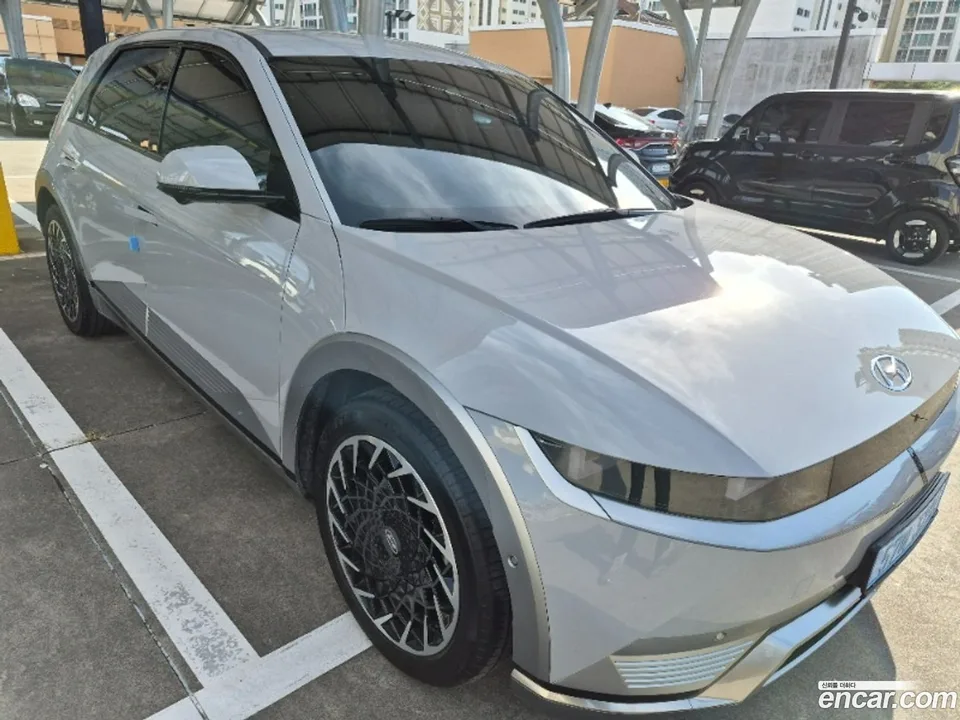 Hyundai Ioniq 5 2023 — миниатюра 2