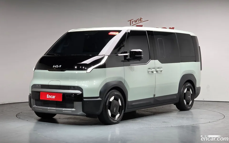 Kia PV5 2025 — фото 1, купить с доставкой в Москву