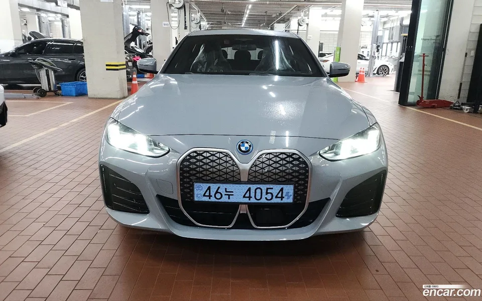 BMW i4 eDrive40 M 2026 — миниатюра 4