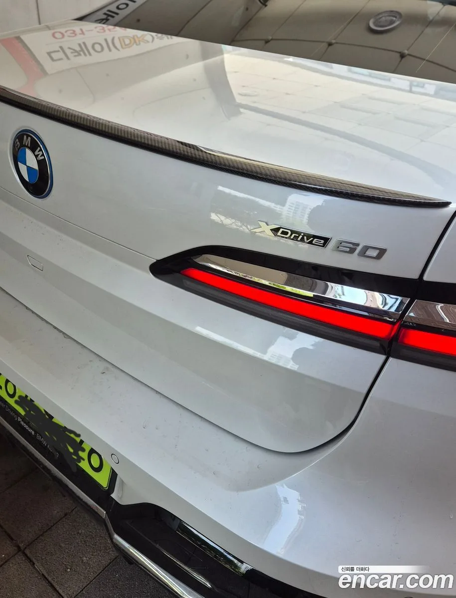 BMW i7 xDrive 60 M 2025 — миниатюра 2