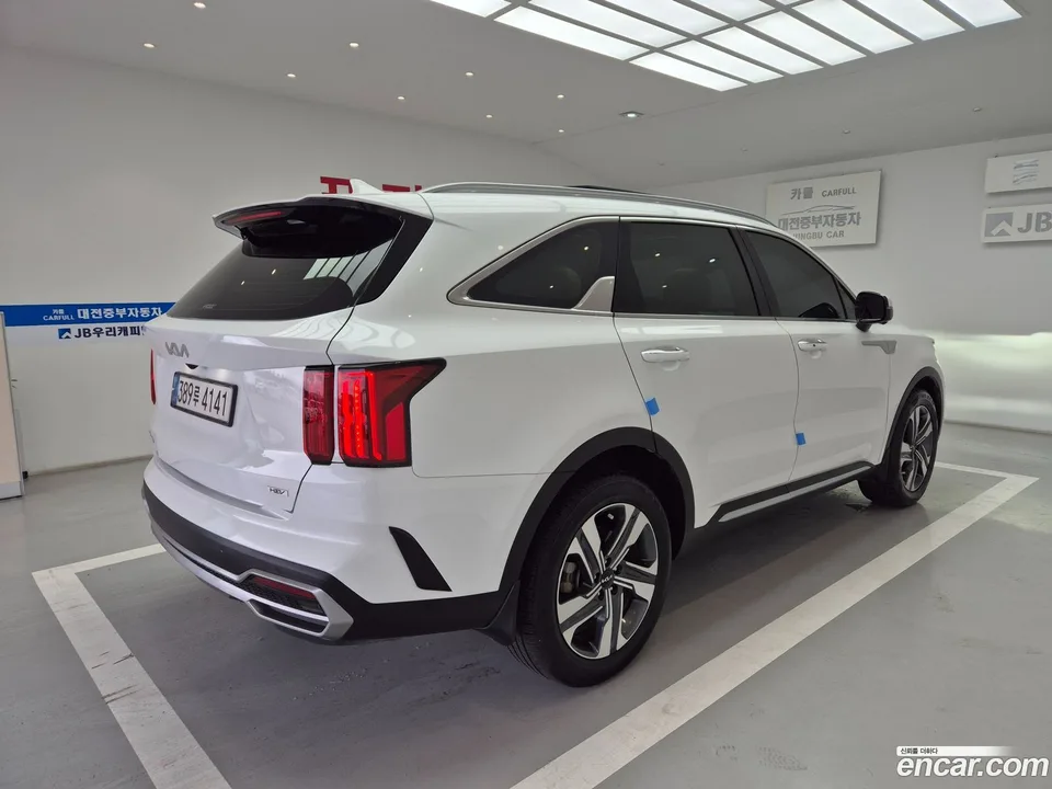 Kia Sorento HEV 1.6 2WD 2023 — миниатюра 4
