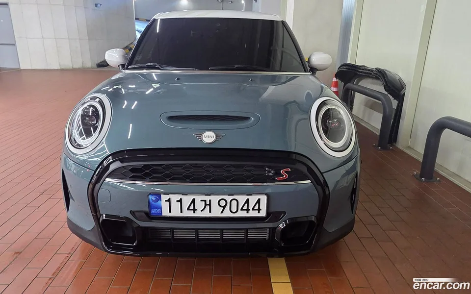 MINI Cooper S 5 2023 — миниатюра 3