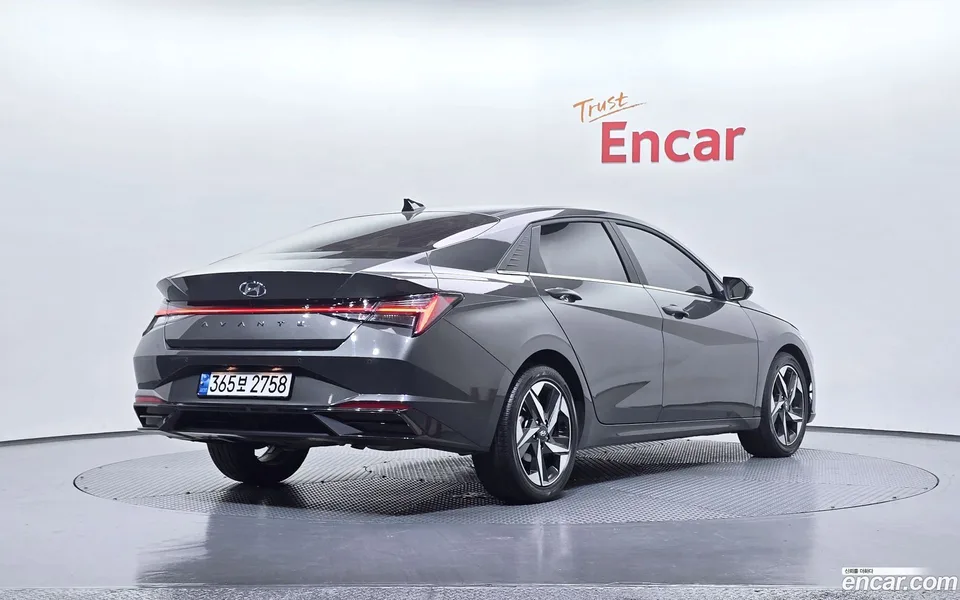 Hyundai Avante 1.6 2022 — миниатюра 2