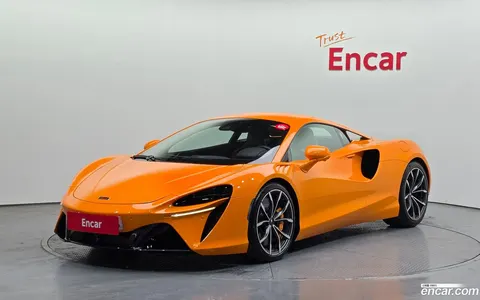 McLaren Artura 2023 купить в Москве