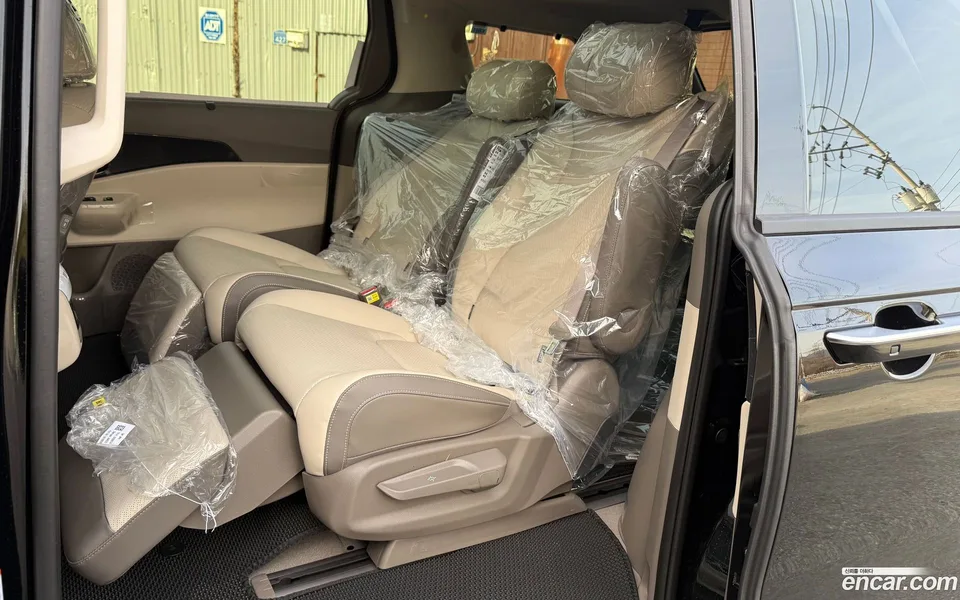 Kia Carnival HEV 7 X Line 2026 — миниатюра 3