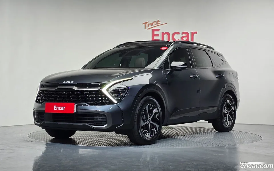 Kia Sportage Hybrid 4WD 2023 — фото 1, купить с доставкой в Москву