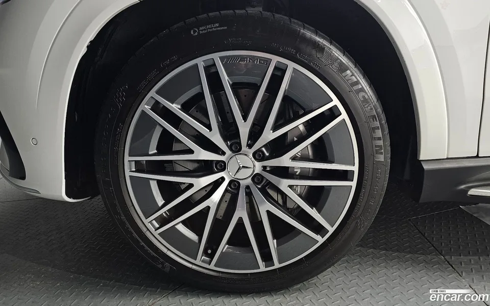 Mercedes-Benz GLE-Class AMG GLE53 4MATIC+ 2024 — миниатюра 5