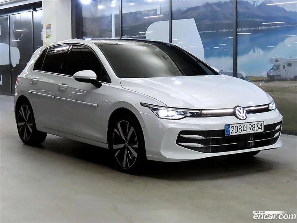 Volkswagen Golf 2.0 TDI 2025 — фото 1, купить с доставкой в Москву