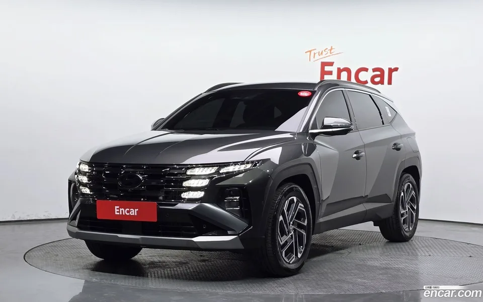 Hyundai Tucson NX4 1.6 2WD 2024 — фото 1, купить с доставкой в Москву